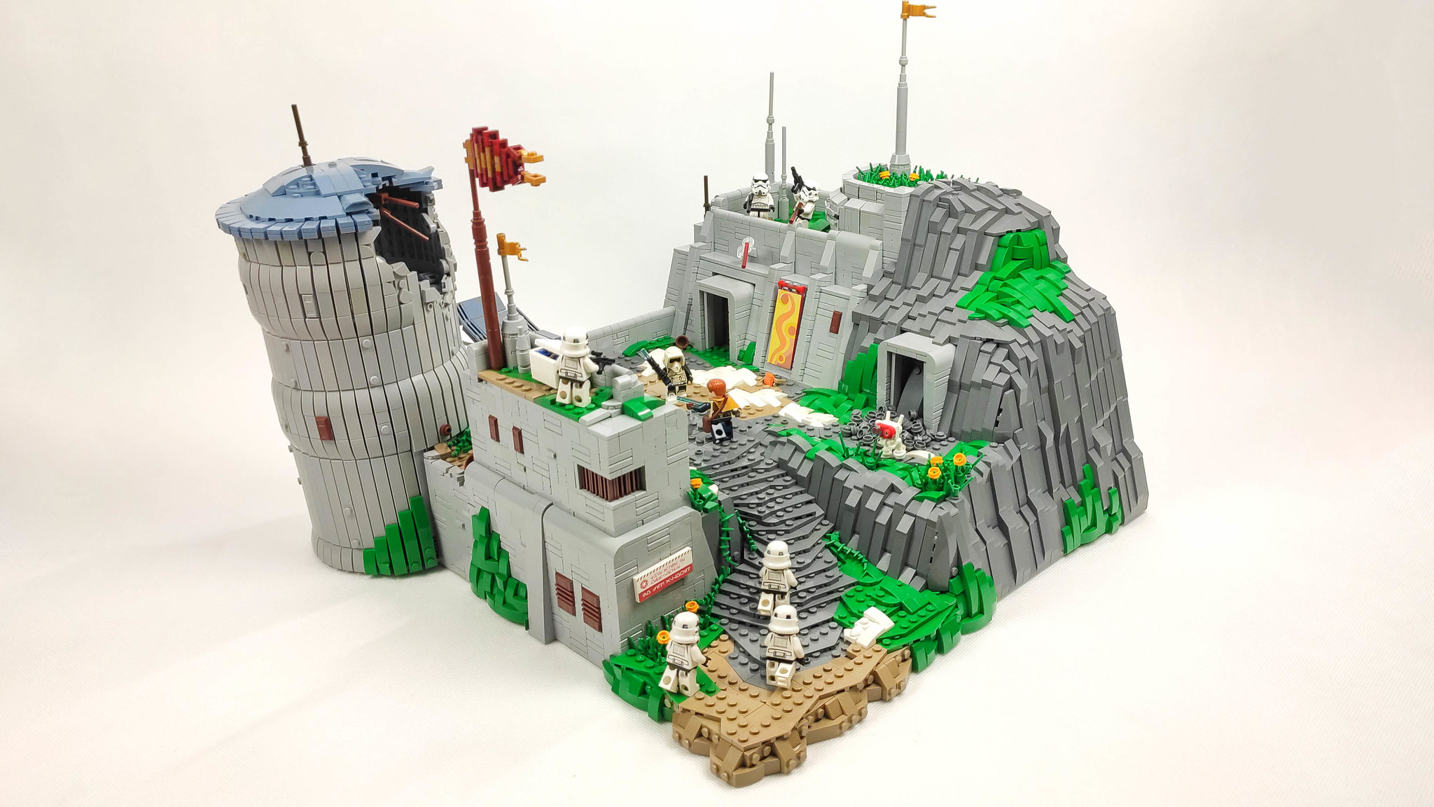 LEGO Alice In Wonderland Archives - The Brothers Brick