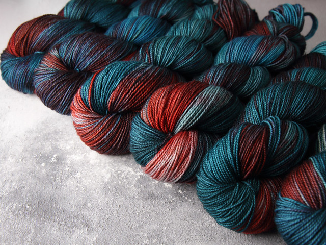 Favourite Sock – pure merino wool superwash 4 ply/fingering hand-dyed yarn 100g – ‘Journey to the Deep’