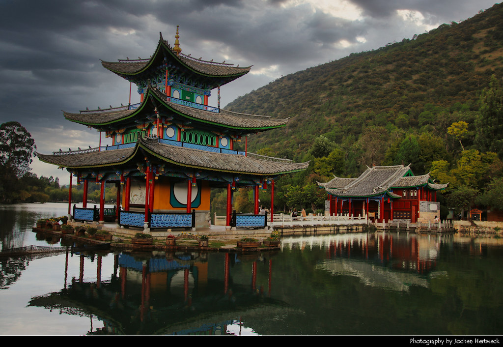Moon-Embracing Pavilion, Black Dragon Pool, Lijiang, Yunnan, China