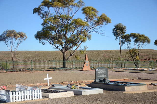 DSC_2680 Woomera Cemetery, Olympic Dam Highway, Woomera, South Australia