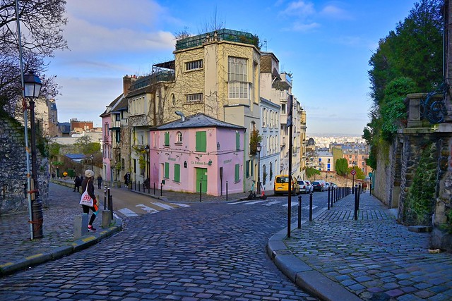 Montmartre  - Paris 18° /  La Maison  Rose