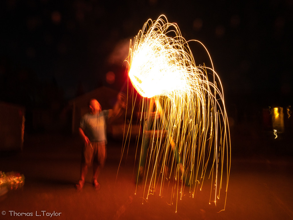 Brett handheld | This was a handheld firework. Brett is movi… | Flickr