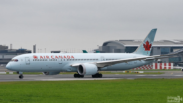 Air Canada 🇨🇦 Boeing 787-9 Dreamliner C-FGDT
