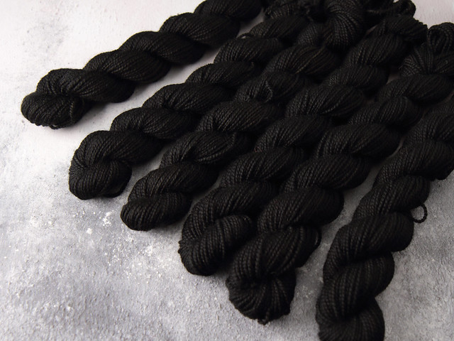Favourite Sock Minis – pure Merino wool superwash 4 ply / fingering hand dyed yarn 20g miniskeins – ‘Black, Like My Soul’
