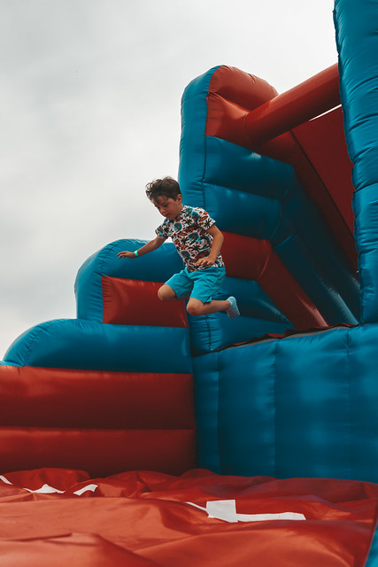 bouncy castle obstacle