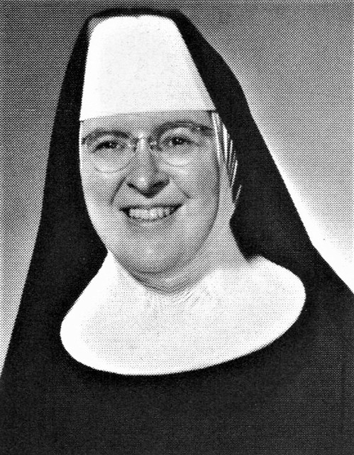 Benedictine Sister Mary Louise,OSB, 1963 St Scholastica Hi… | Flickr