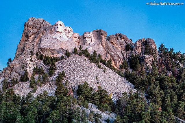 dawn's early light at Mount Rushmore