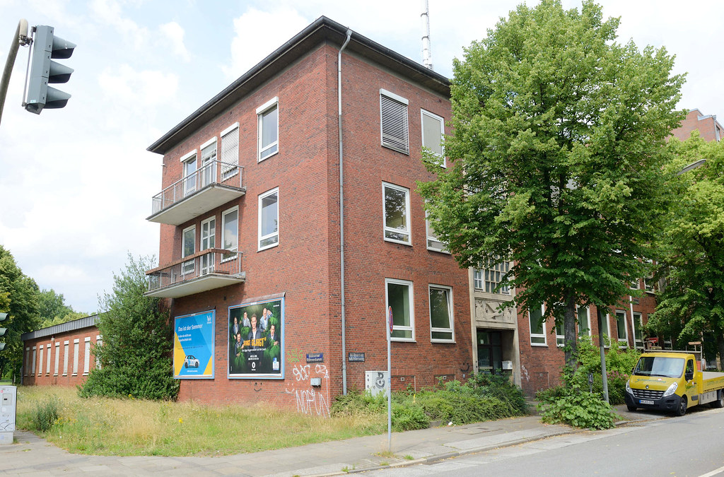 3921 Verwaltungsgebäude der 1960er Jahre am Billhorner Mühlenweg in Hamburg Rothenburgsort.