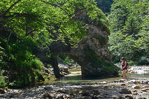 slovenija iška rock river landscape outside outdoors hiking canyon slovenia hollowrock rockwindow iškivintgar votlikamen