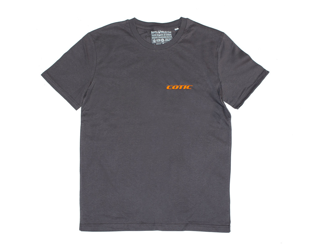 Anthracite embroidered Cotic T