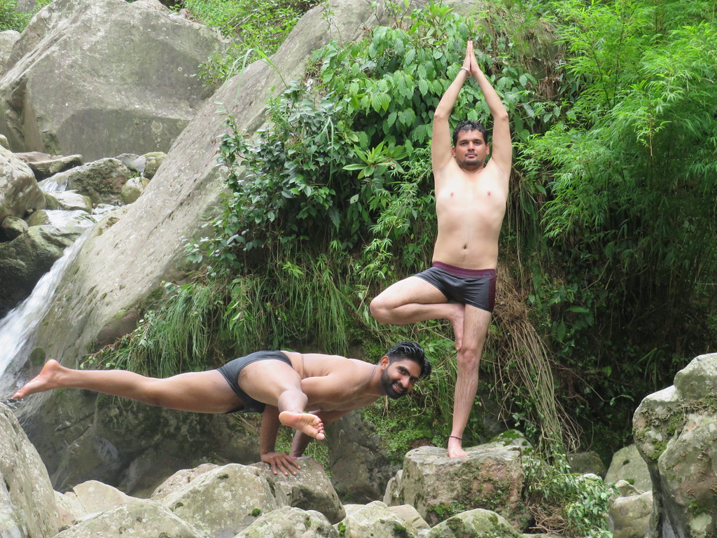 Today Yoga Retreat Students go to trek and have natures fun. Whatsapp- 9805693514 https://www.omashram.in/yoga-retreat