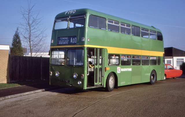 11546T - Maidstone and District P 190 (71 YKT) - Strood - 19 Jan 1984
