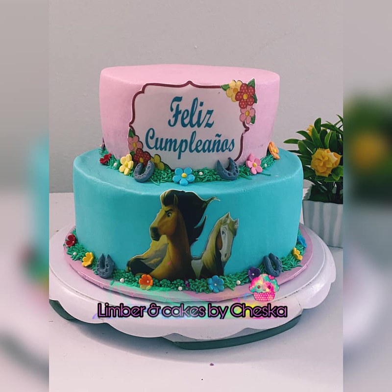 Cake from Limber & Cakes by Cheska