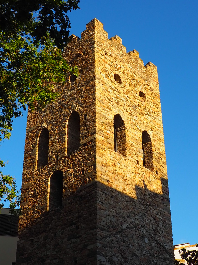 Torre romànica_Llançà_P7160010