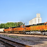 2/2 BNSF 5714 Leads SB Manifest Paola, KS 7-9-21 Burlington Northern Santa Fe 5714, 8370 and 8425 Leading a Southbound Manifest on the Fort Scott Sub at the Peoria Street Crossing East of 4th Street in Paola, KS.

Video Link: &lt;a href=&quot;https://youtu.be/0Ghz4ObHRRo&quot; rel=&quot;noreferrer nofollow&quot;&gt;youtu.be/0Ghz4ObHRRo&lt;/a&gt;

Photo Taken: 7-9-21 at 6:11 pm

Picture ID# 9640