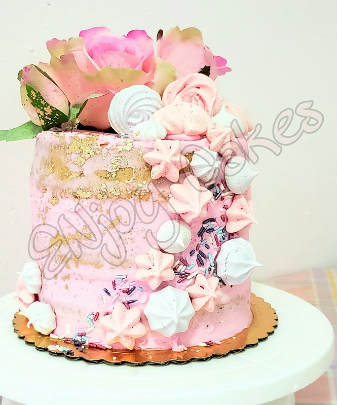 Cake by Enjoy Cakes and Desserts