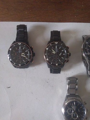 Feu de vos chronos Seiko 51319879809_4bb8f1fbba