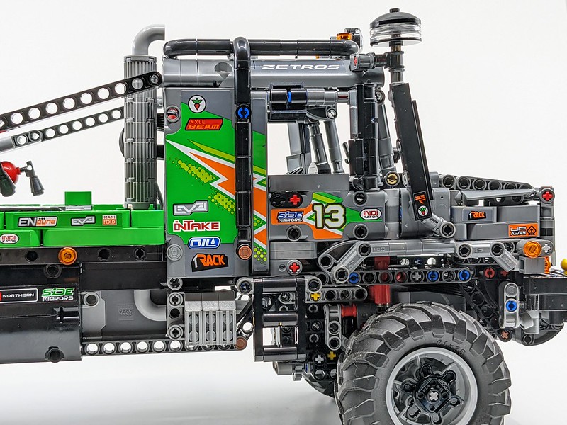 42129: 4x4 Mercedes-Benz Zetros Trial Truck Review