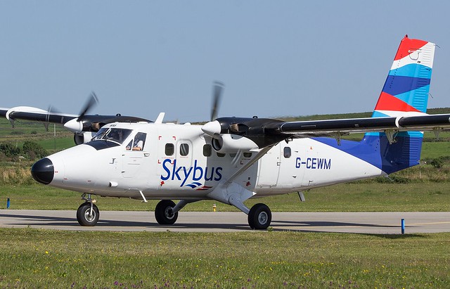 G-CEWM |De Havilland Canada DHC-6-300 Twin Otter | Isles of Scilly Skybus | Lands End Airport | Cornwall
