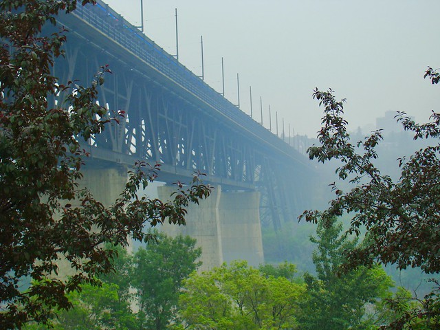 smoke bridge