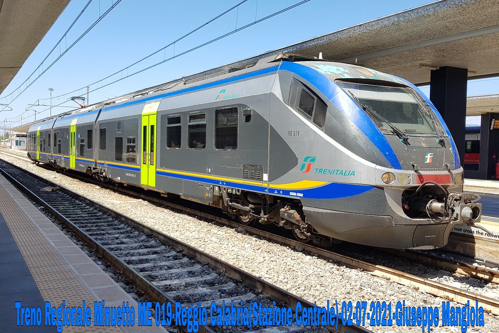 Treno Regionale Minuetto ME 019 Regionale 93932 Melito di … | Flickr