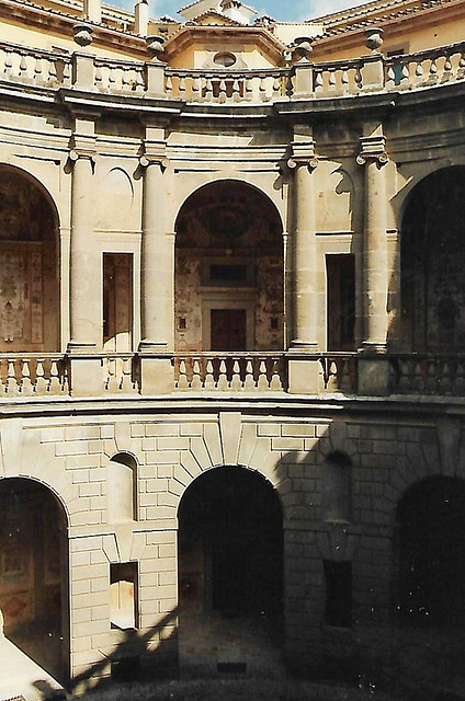 Caprarola, Palazzo Farnese, courtyard