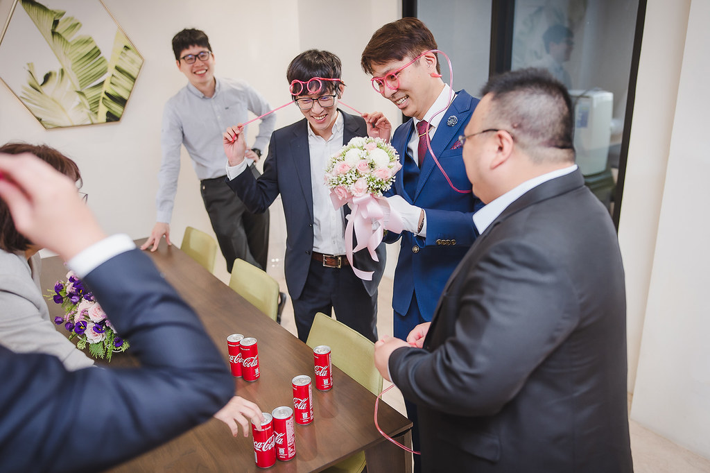 [婚禮攝影]嘉期書瑗 迎娶午宴@夢時代雅悅會館-最專業的團隊完成每場完美婚禮紀錄，拍的不只好更要快! #婚禮紀錄