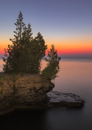 In the Morning's Light by Dave Hoefler, <a href="https://www.davehoefler.com" rel="noreferrer nofollow">www.davehoefler.com</a> | <a href="h