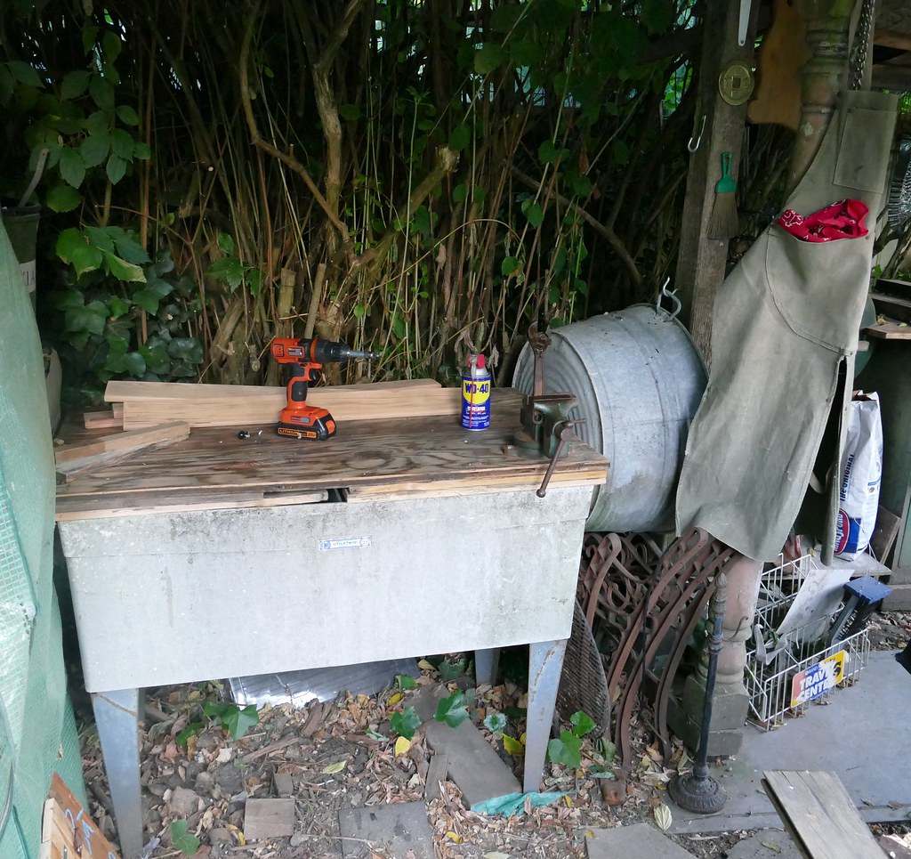 outdoor work bench/phase 1