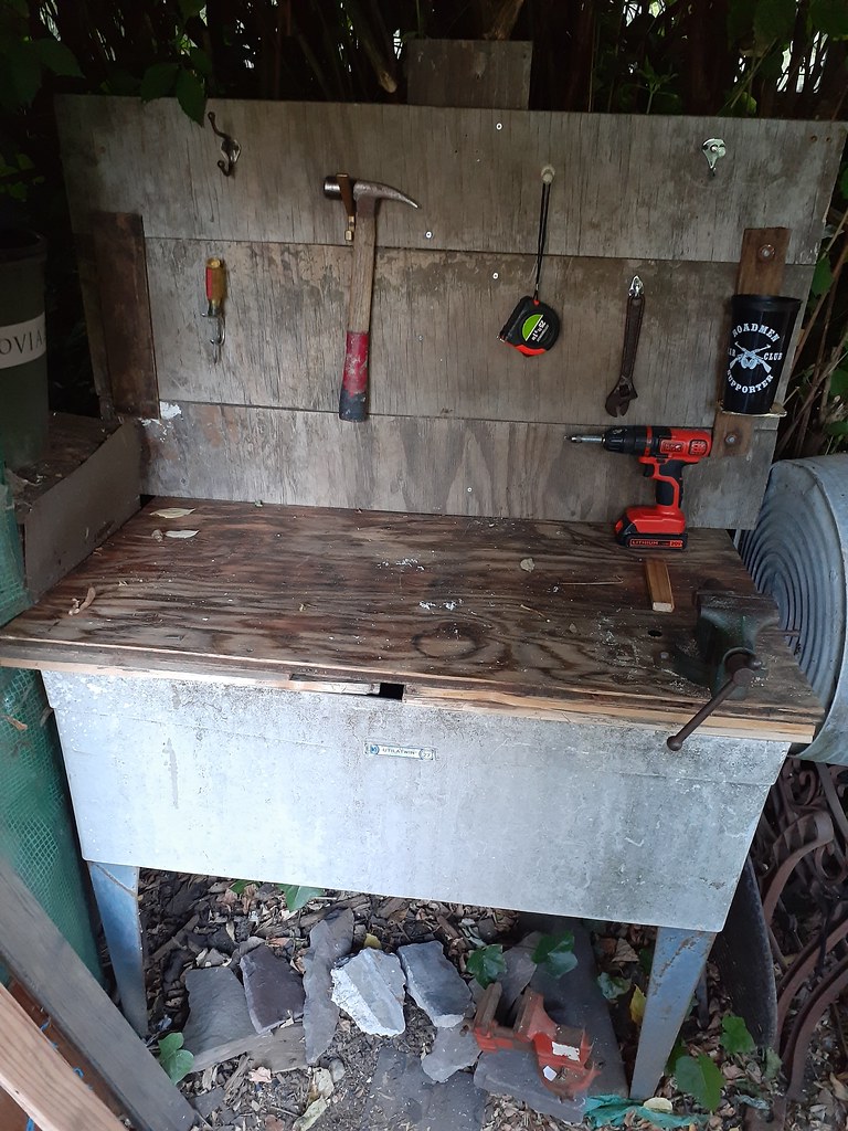 recycled outdoor workbench completed