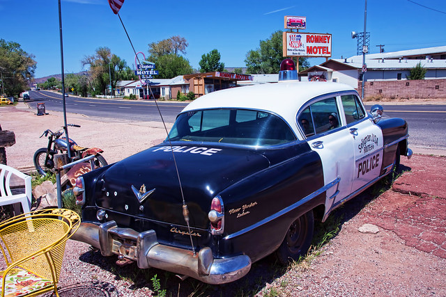 Arizona, Route 66, Seligman, Chrysler New Yorker 1954, 2
