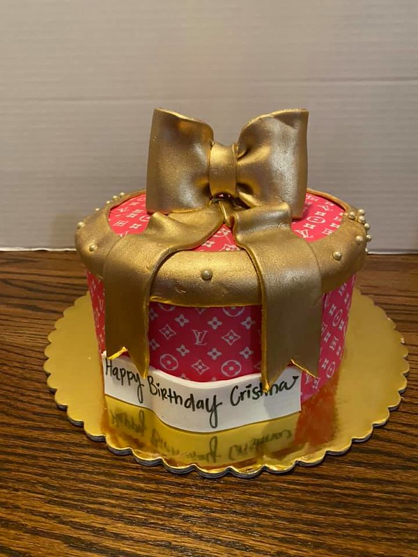 Cake by Divas' Cakes