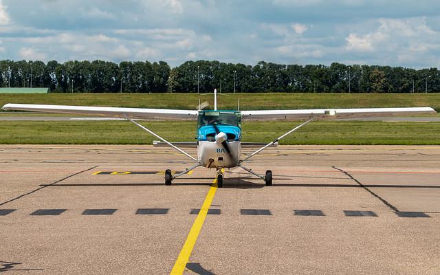 PH-KBA - Cessna 172P Skyhawk II - EHLE - KLM Aeroclub - 20200711