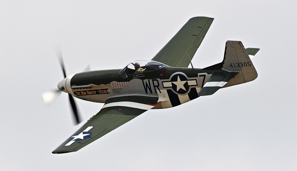North American P51 D Mustang N351MX USAAF 44-74391 413305 The Hun Hunter\Texas
