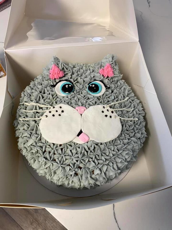 Cake by Makenna’s Sweet Treats