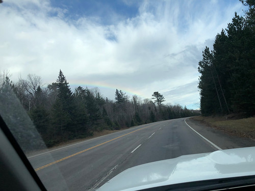 Kenora - rainbow on the road