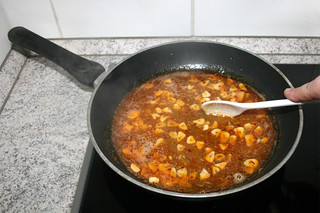 18 - Stir & bring to a boil / Verrühren & aufkochen lassen