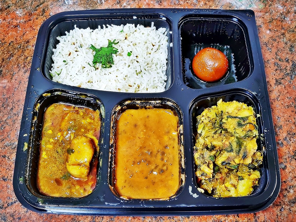 Non Veg Rice Set - Murgh Kari, Aloo Methi, Dal Makhani, Jeera Pulao, Gulab Jamun