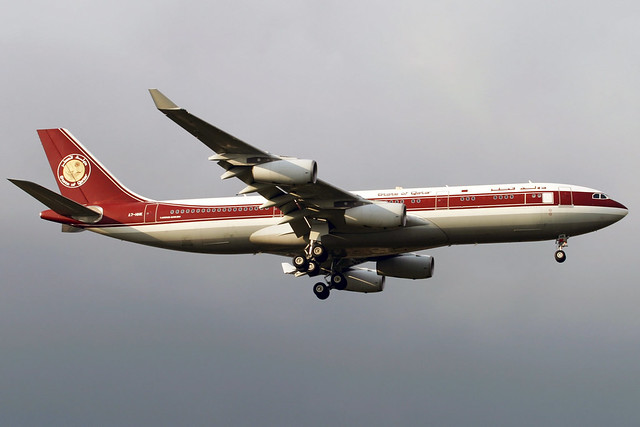 Qatar Amiri Flight | Airbus A340-200 | A7-HHK | London Heathrow