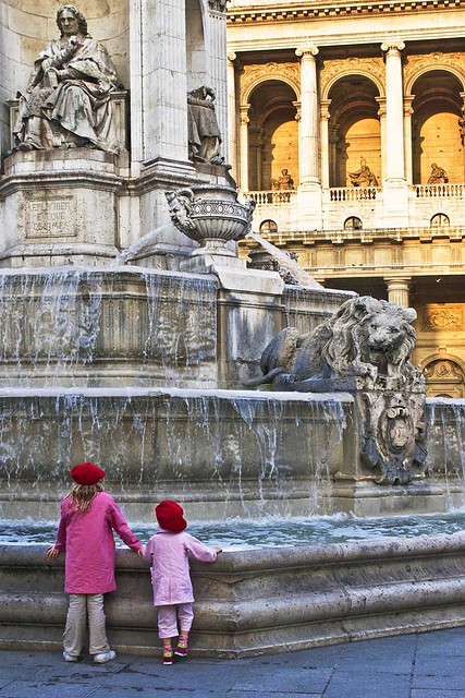 Rita Crane Photography: Charming Travelers at Place Saint-Sulpice, Paris