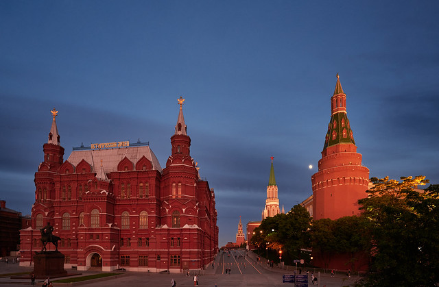 Вечерняя Москва.