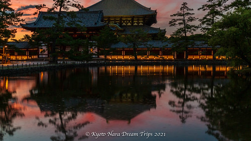 buddhism daibutsuden japan kagamiike nara photography tōdaiji worldheritage sunset travel 大仏殿 東大寺 鏡池 narashi