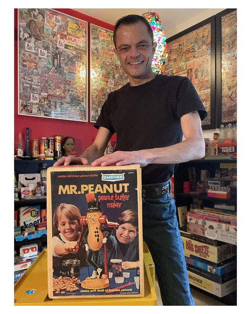 Unboxing: Emenee Mr. Peanut Peanut Butter Maker (1967)