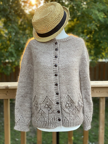Jen (zjewell) finished the Magnolia Chunky Cardigan by Camilla Vad for her aunt! 2 strands of Lichen and Lace Marsh Mohair held together with 1 strand of The Fibre Co. Acadia.