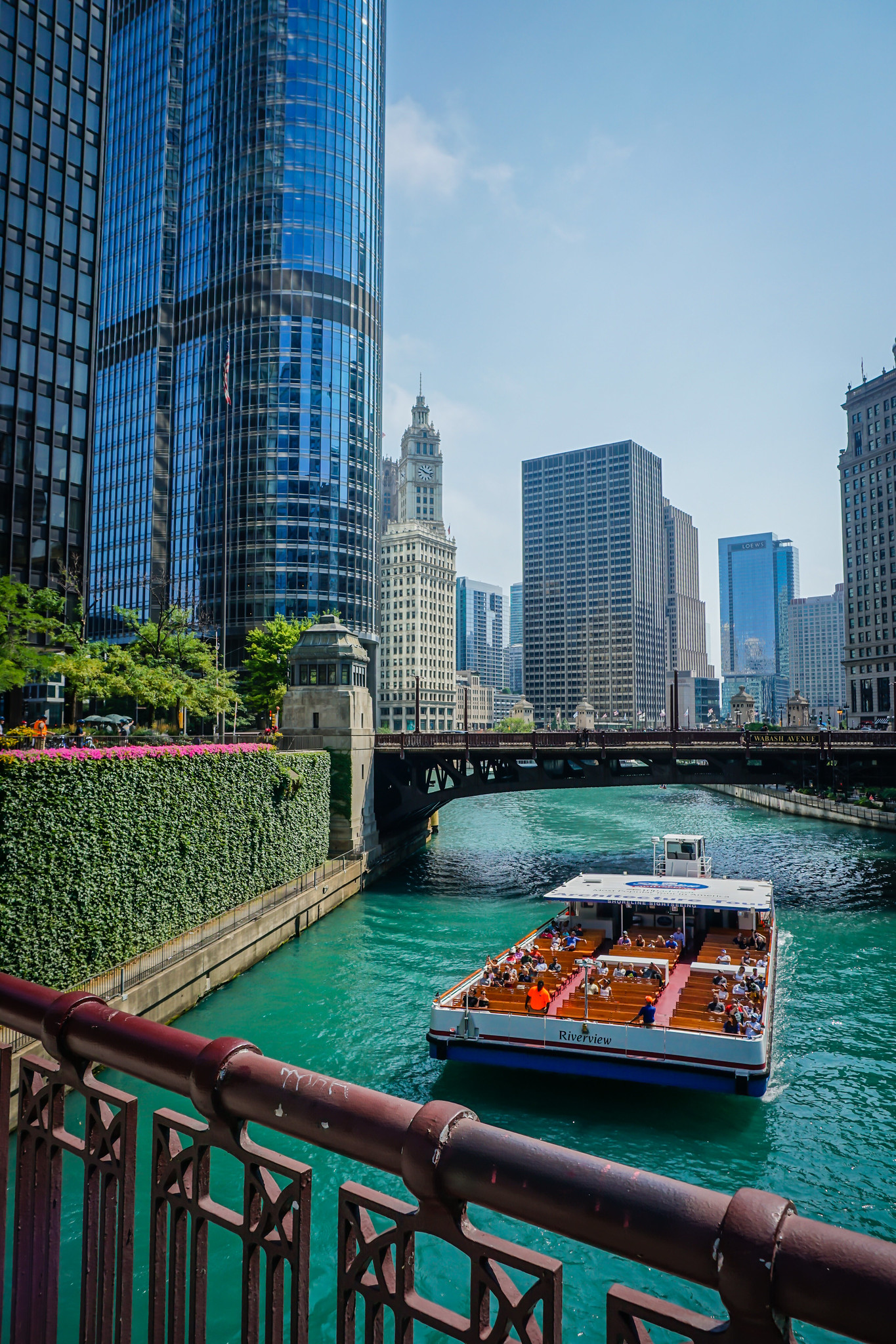 river cruise in Chicago, Illinois 