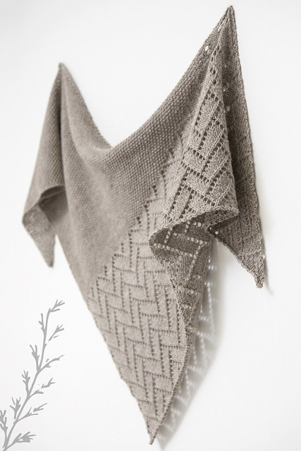 Bough by Janina Kallio is an asymmetric triangular shawl knit sideways with worsted weight yarn. Designed for The Fibre Co. Cumbria (90% Wool, 10% Mohair, 218 m / 238 yds per 100g).