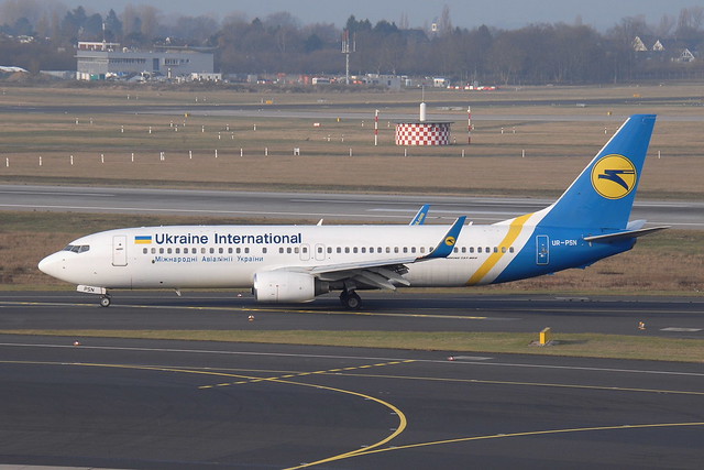 UR-PSN Boeing 737-86N Ukraine International