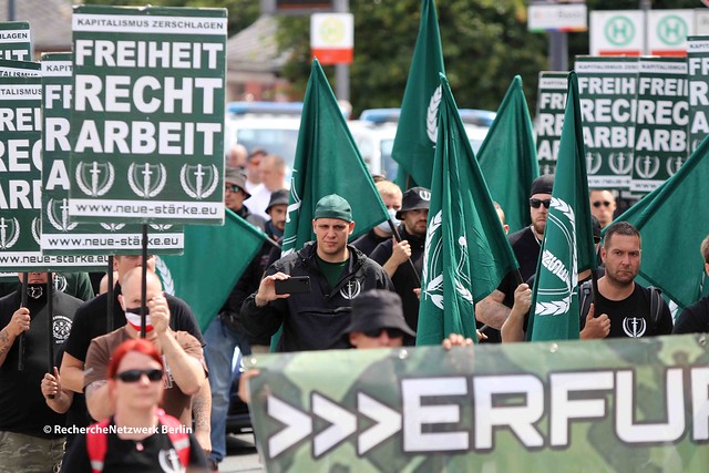 07.08.2021 Weimar: Neonazistischer Aufmarsch von Kleingruppen für 