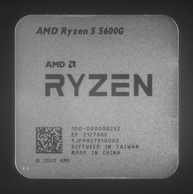 Goldman nâng mục tiêu Sandisk lên 2.200 USD, AMD lên 640 USD