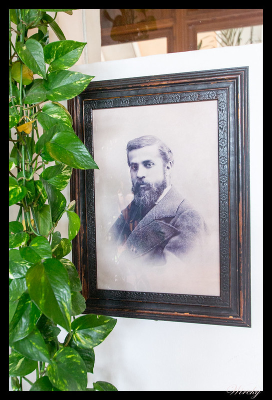 Retrato de Antonio Gaudí